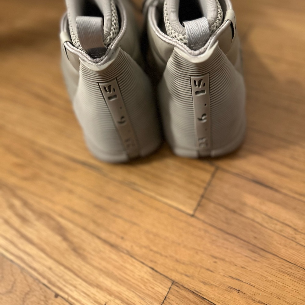Jordan 15 Retro
Billie Eilish (Women's) no box tho
